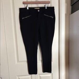 NWOT Democracy Black Ponte Knit Skinny Pants with Decorative Zippers